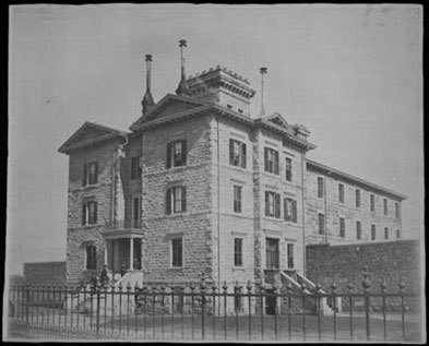 [ City and County Jail, Hamilton, 1890s, Unknown, Public Archives of Ontario Reference Code RG 15-90-0-0-47, Image#10002082 ]
