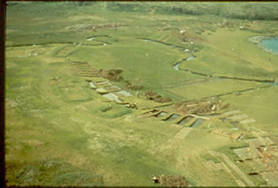 Photo des fouilles prise d’un hlicoptre, 1975