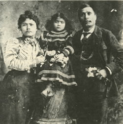[ Skookum Jim with Wife and Daughter Daisy ]