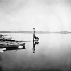 [ Tom Thomson at Lake Scugog ]